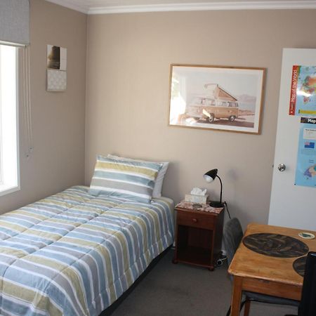 Glamis Ave Shared Home B&B New Plymouth Bagian luar foto