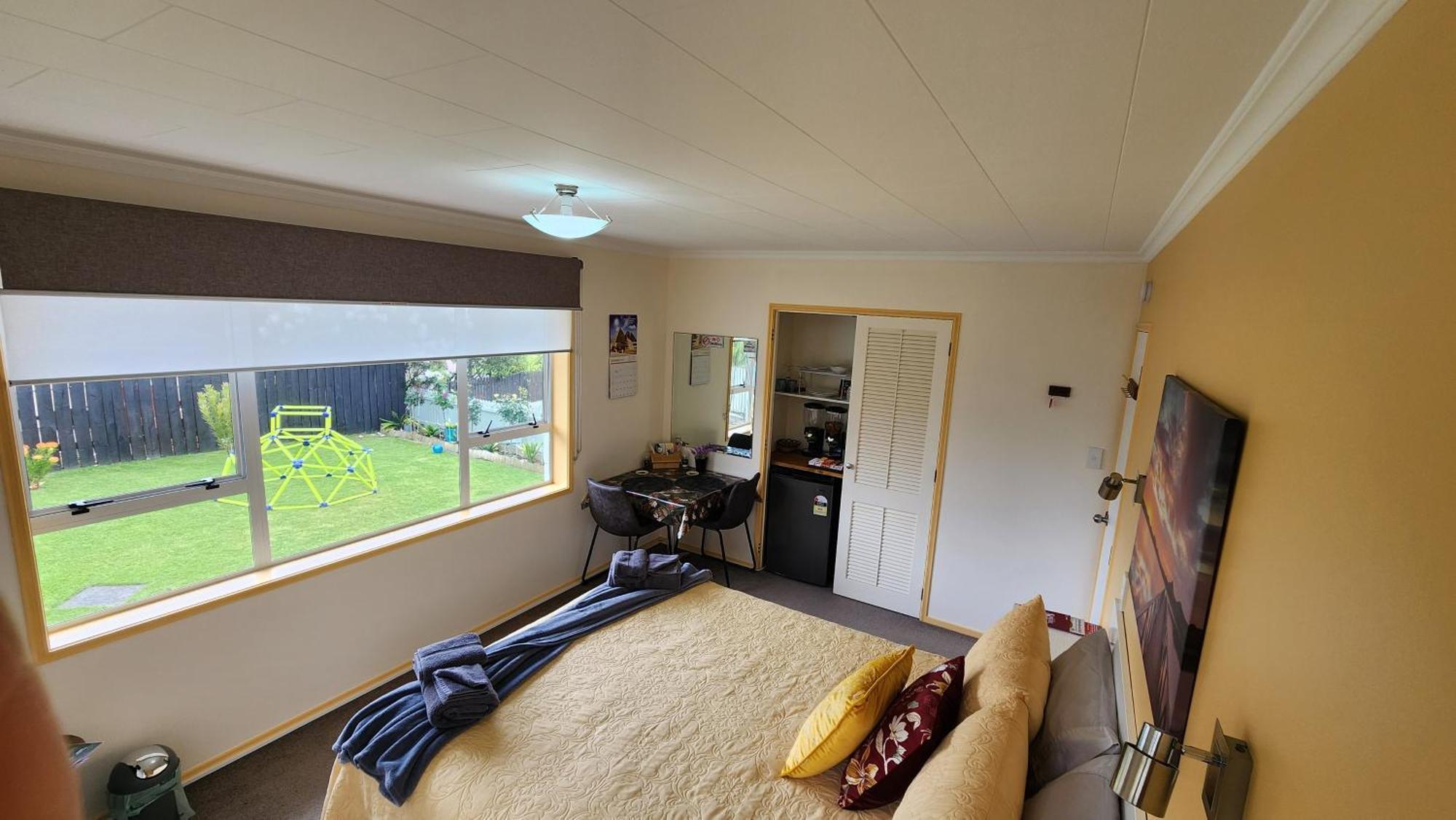 Glamis Ave Shared Home B&B New Plymouth Bagian luar foto