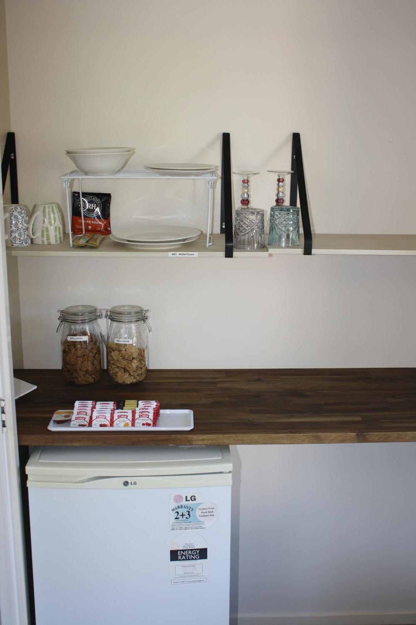 Glamis Ave Shared Home B&B New Plymouth Bagian luar foto